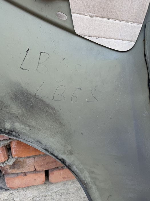 Праве крило Фольцваген пасат б6