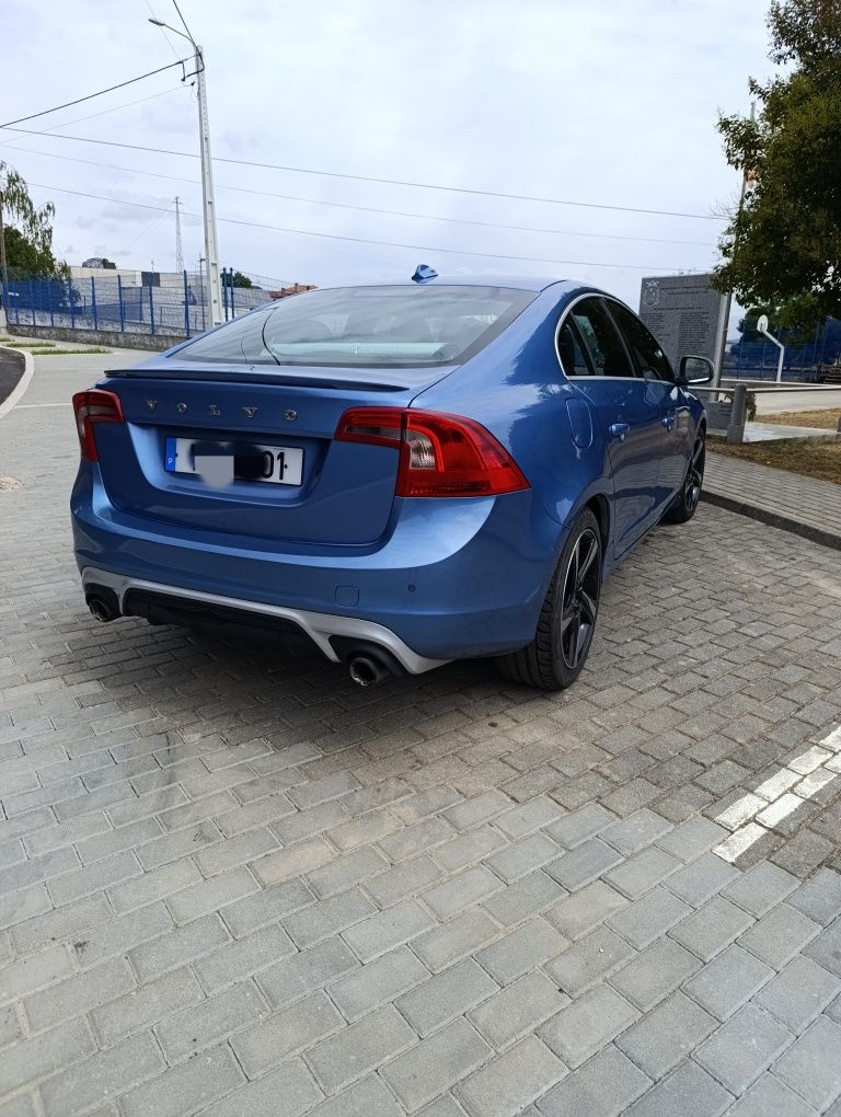 Volvo S60 R-Design