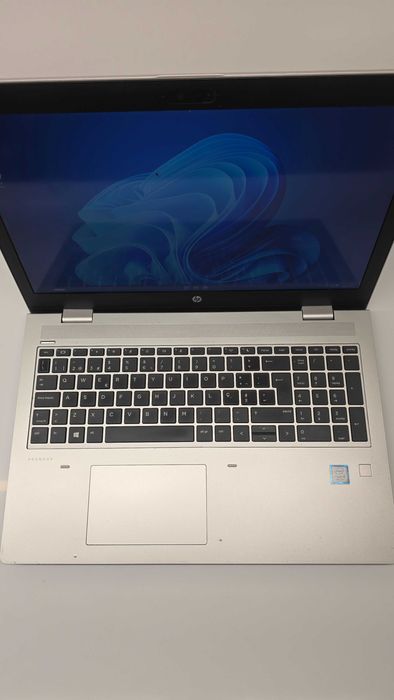 Portatil HP i5 8th gen, 8Gb RAM, SSD+HDD