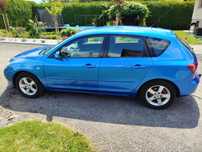 Mazda 3 2 komplety opon, hak, do jazdy