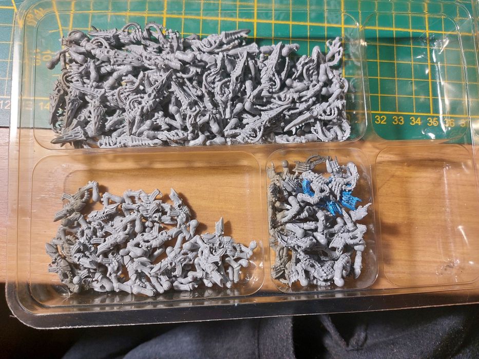 Tyranids Termagants stare bronie bitsy