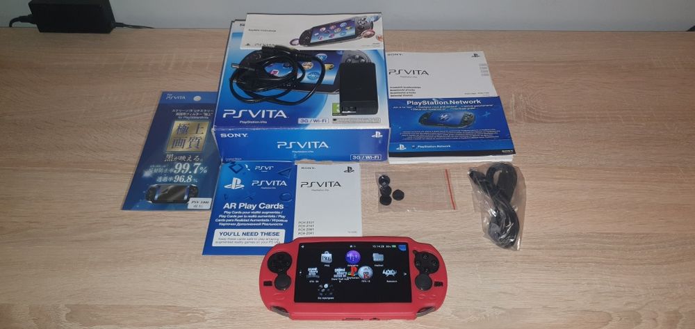 Komplet PS Vita Pch-1004 Henkaku Enso 3.65 64GB + 4GB