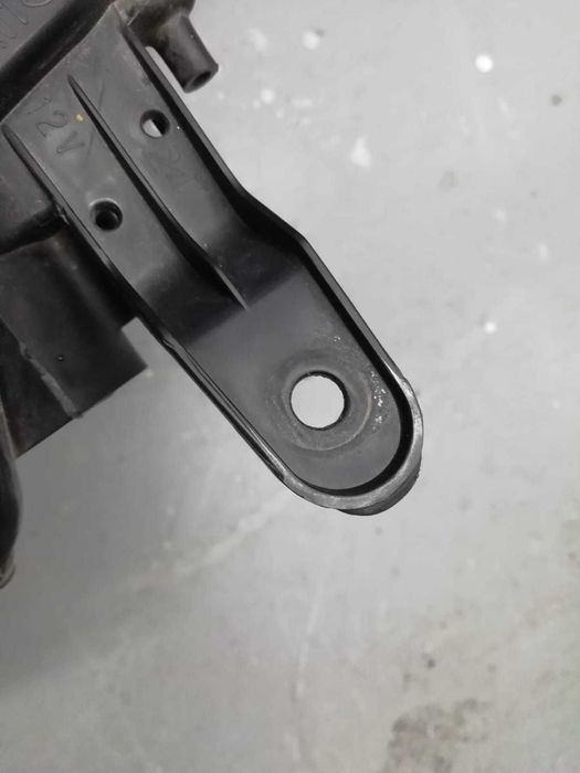 Farol Toyota Yaris Frente Esquerdo