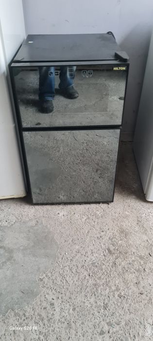 Бар - холодильник для зберігання напоїв