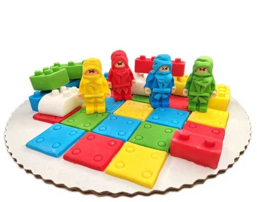 Zestaw 4 figurek na tort - ludziki Ninja Karate