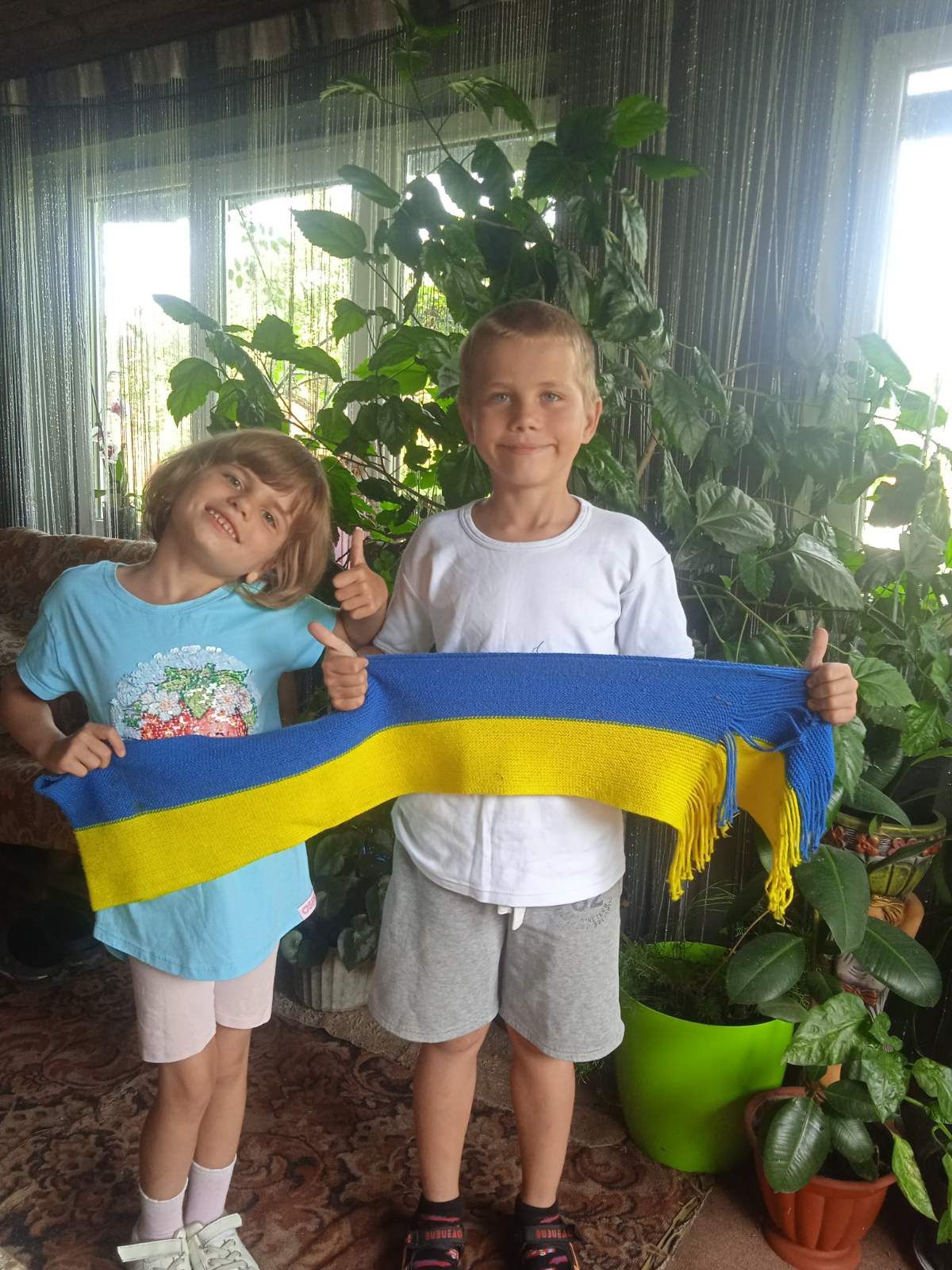 Діти ВПО з Нікополя Потрібна допомога для діток.