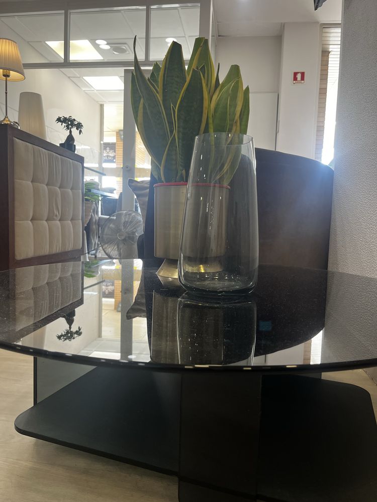 Mesa de autor muito elegante