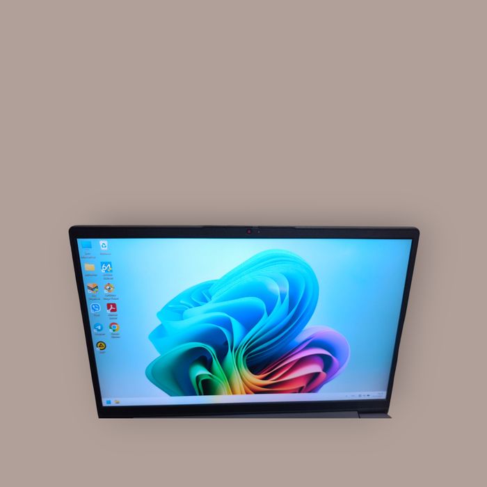 Ноутбук Lenovo IdeaPad 3 15IAU7