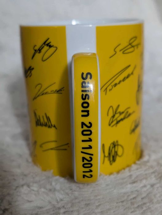 Kubek Borussia Dortmund 2011/2012 autografy drużyny BVB 09