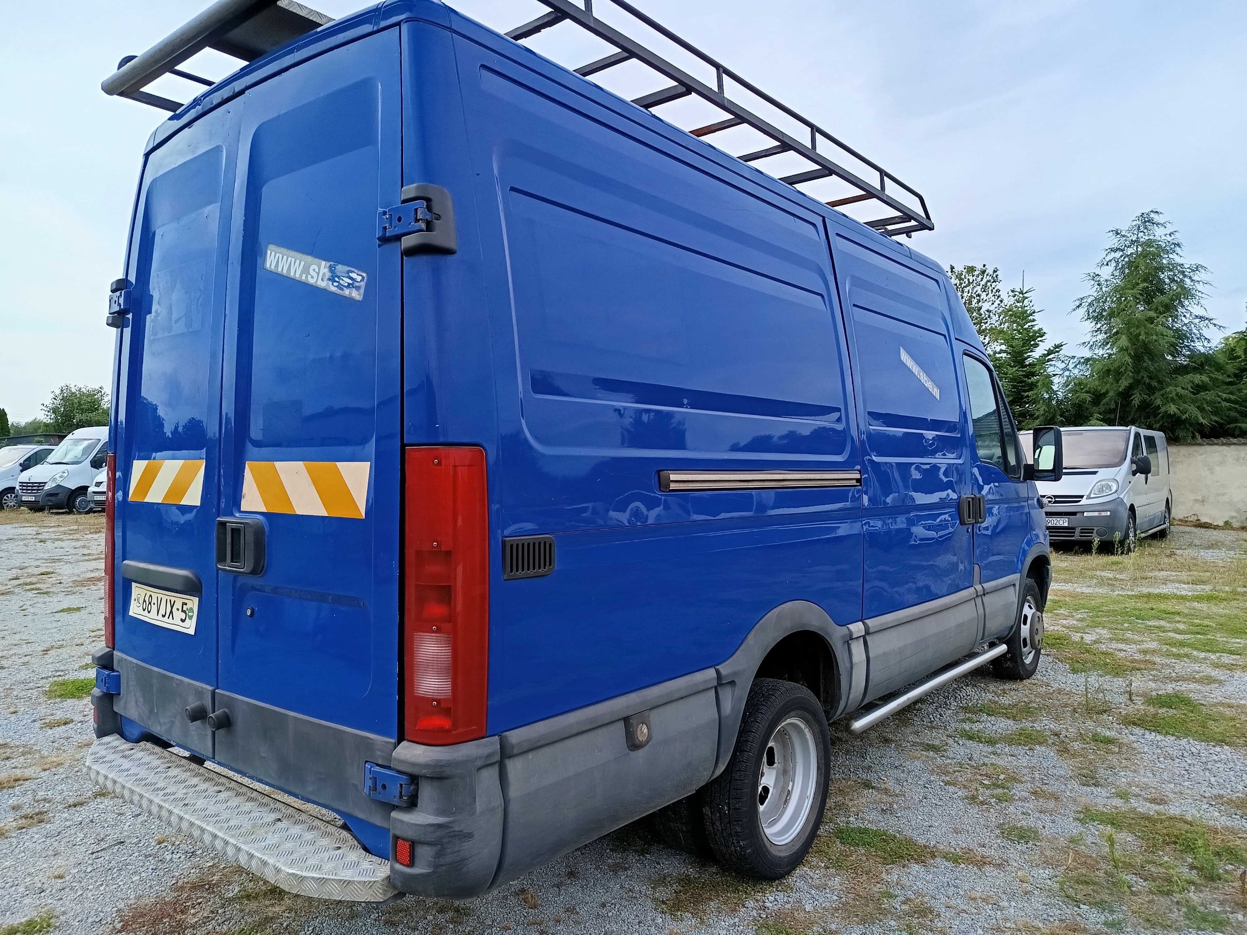 Iveco Daily 35C12 L3H2