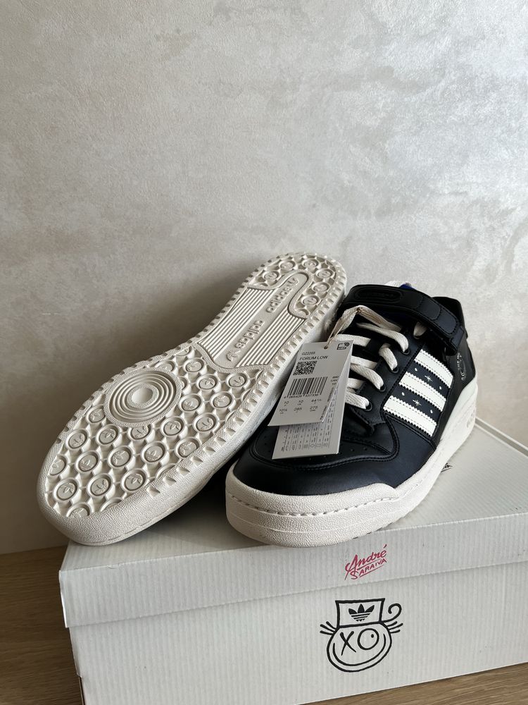 Кросівки чоловічі ADIDAS FORUM LOW BLACK розмір 45