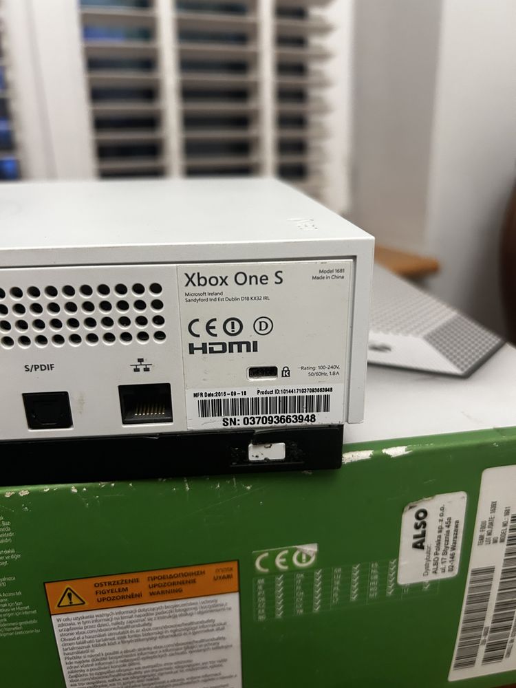 Xbox One S sprzedam i tyle