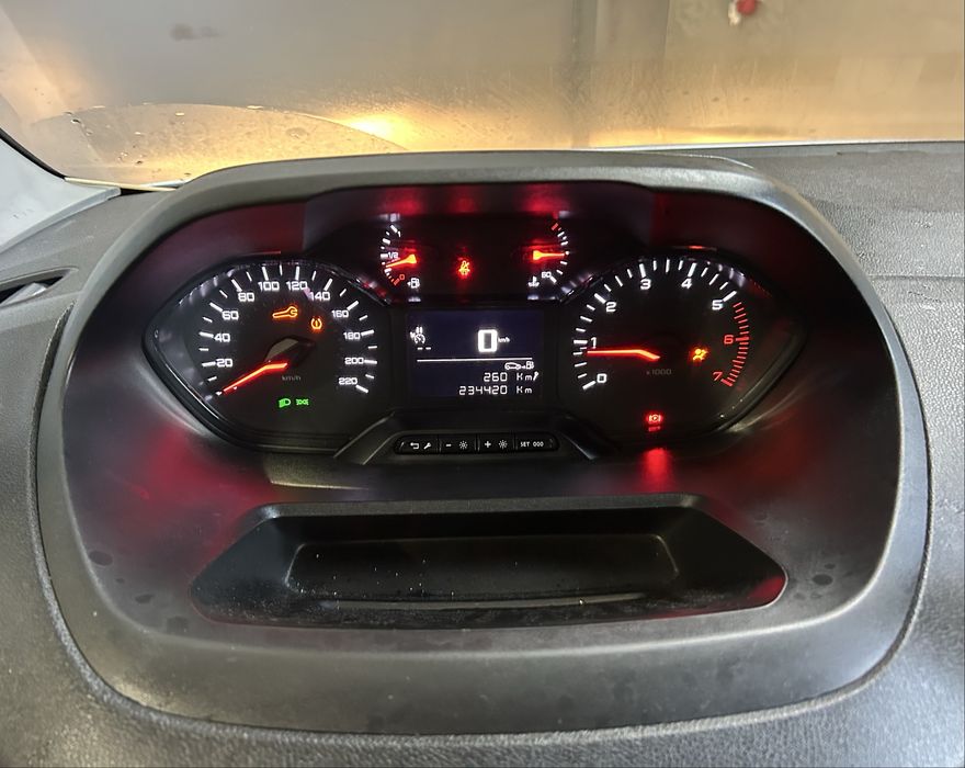 Peugeot Partner 1.5 bluehdi Standard de 2021