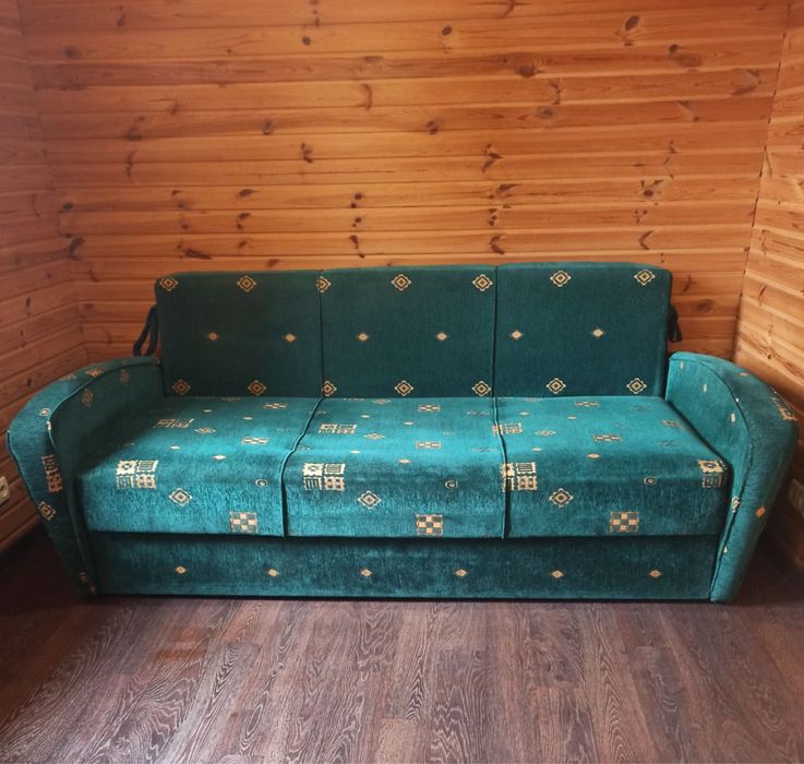 Продам розкладний диван