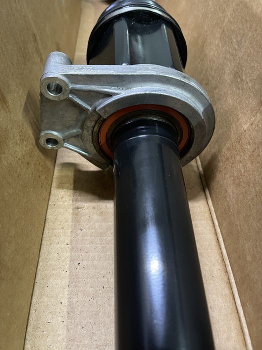 VWТ5.  Т6 полуось в сборе прав с подвесным