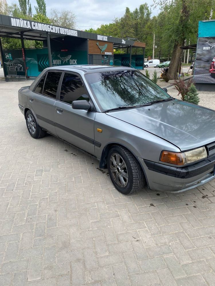 Продам Мазду 323bg