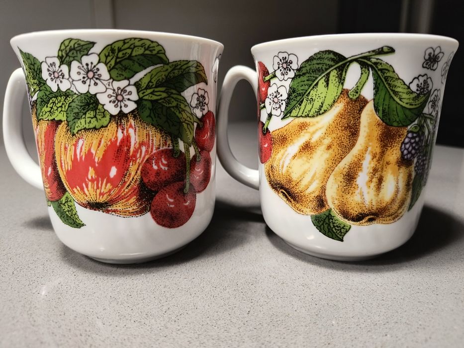 Kubek Chodzież prl 2szt. jabłko + gruszka