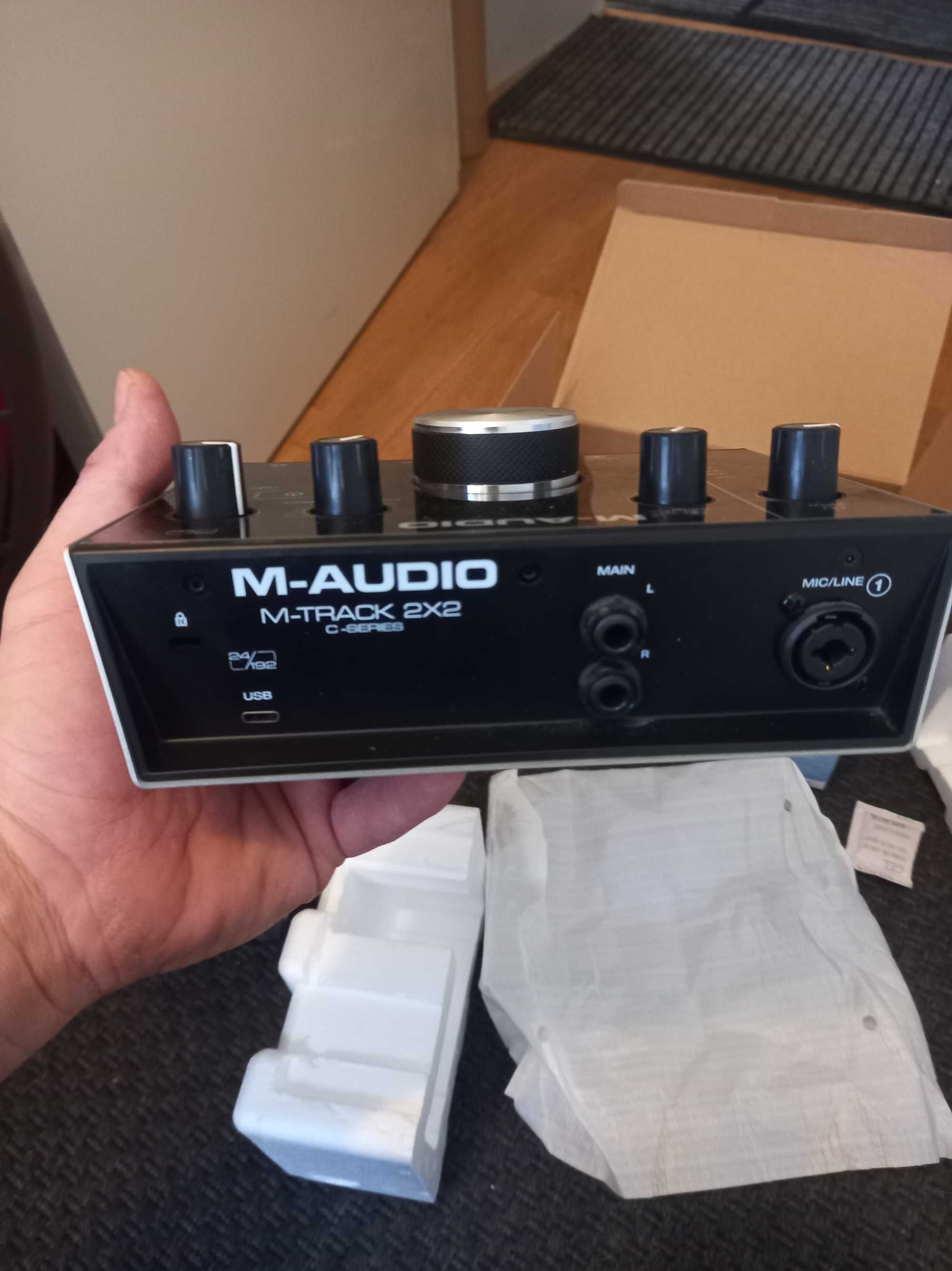 Mikser dwukanalowy M-AUDIO M-Track 2x2 w pelni sprawny