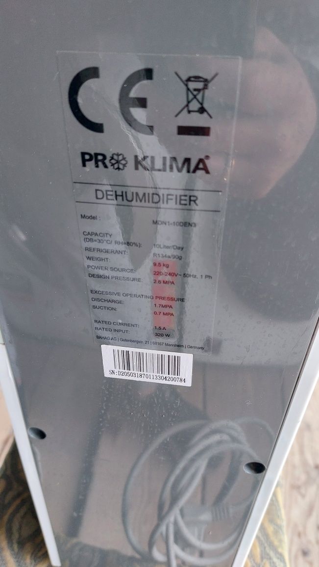 Осушувач повітря вологозбирач вологопоглинач PRO KLIMA 10л