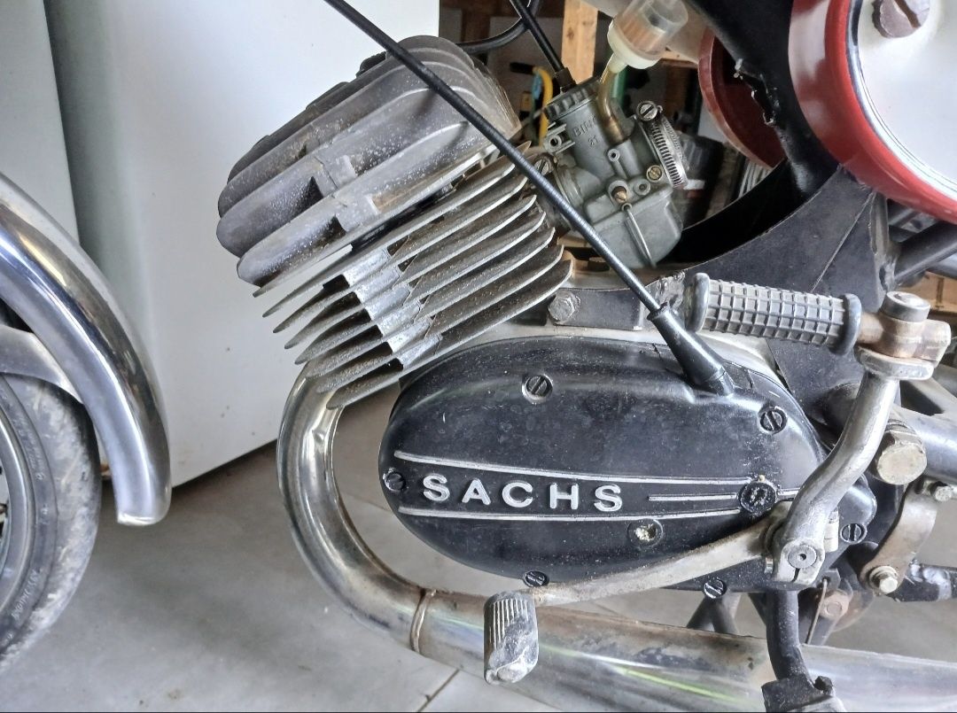 Vendo Sachs v5 com 2 motores