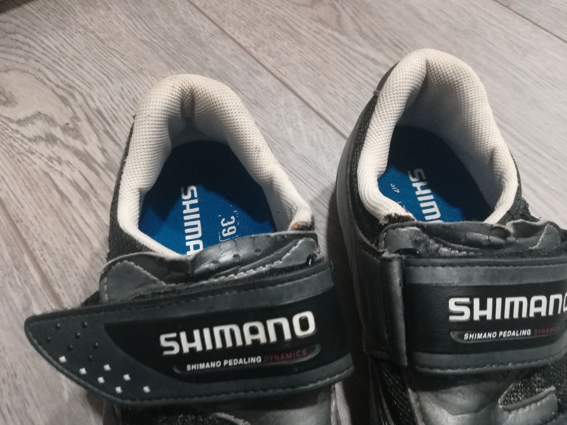 Sapatos Shimano M063 de encaixe para bicicleta (Nr. 39)