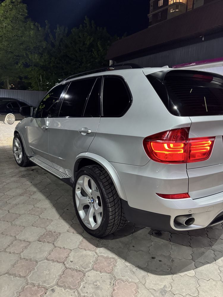 BMW X5 E 70 2013 год , рестайлинг ( две турбины)