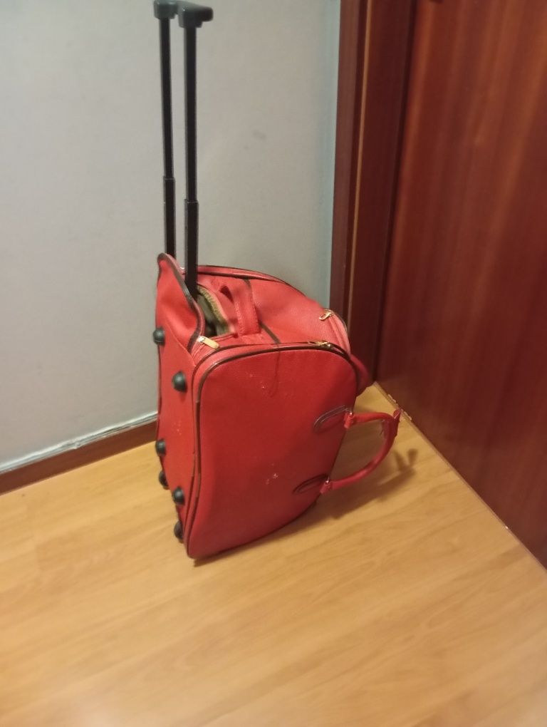 Vendo mala de viagem troley