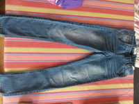Spodnie jeansy r. 128