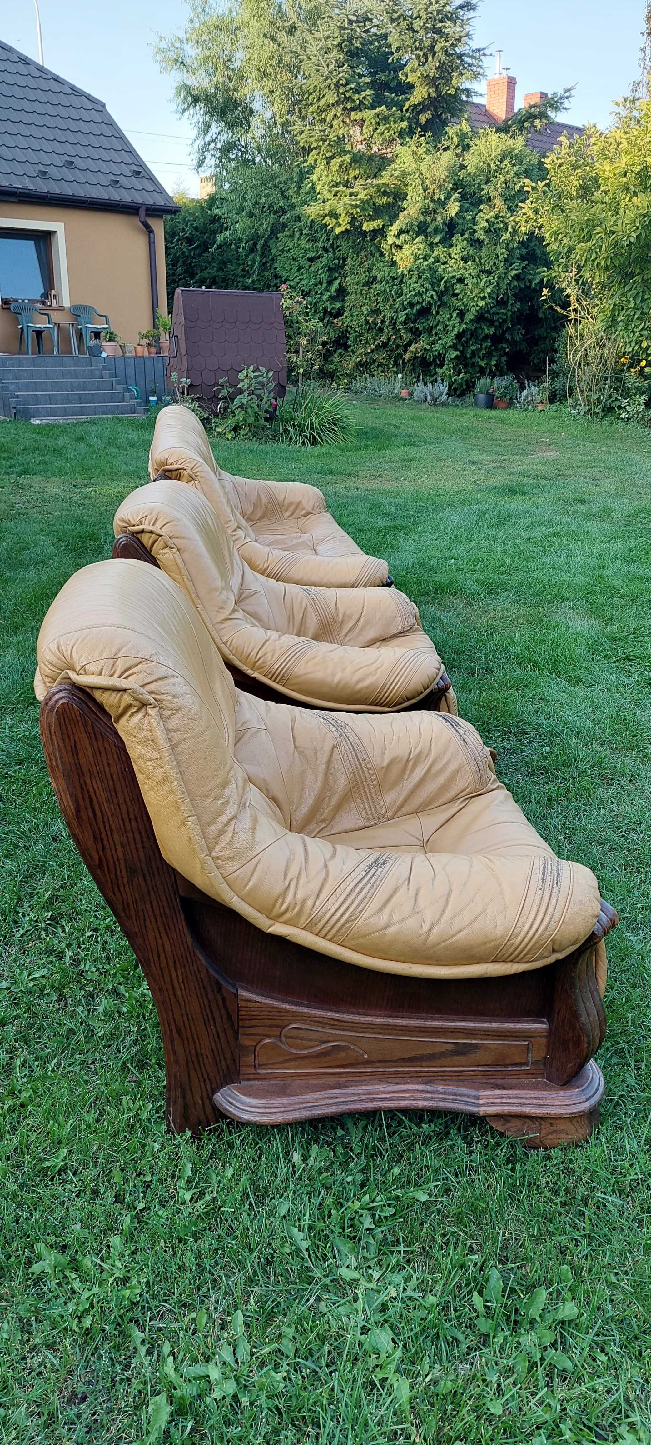 Skórzany wypoczynek - Kanapa + dwa fotele