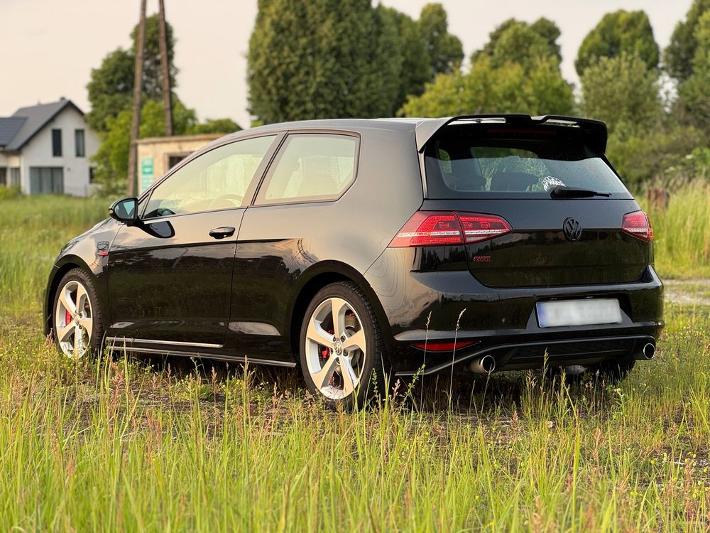 Volkswagen Golf VII GTI Performance