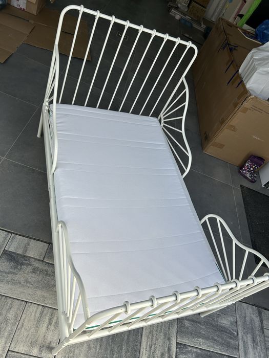 łóżko Ikea minnen białe z materacem