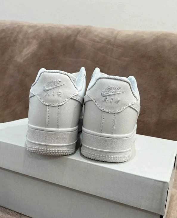 oryginale Nike Air Force 1 Low '07 White  37.5