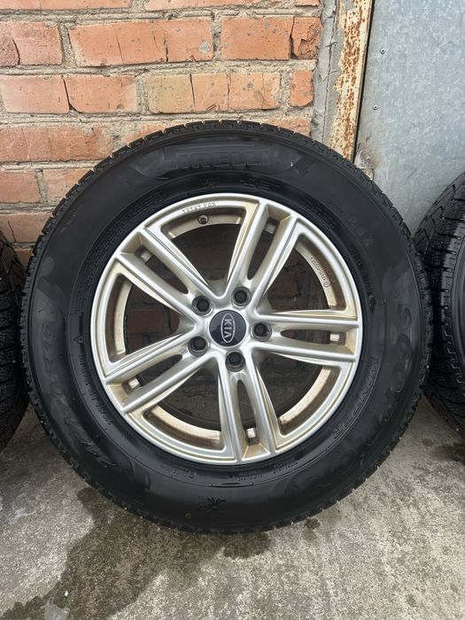 Комплект дисків з гумою 5x114.3 r16. Toyota. Hyundai. Kia