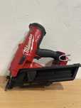 Акумуляторний нейлер Milwaukee 2745-20 M18 FUEL™ 30°/34°
