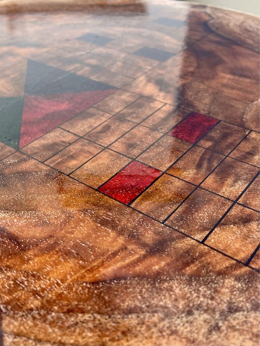 Mesa de jogo em madeira