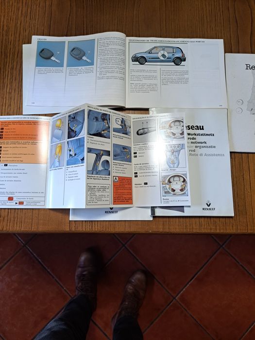 Livro de Instruções  Renault Clio