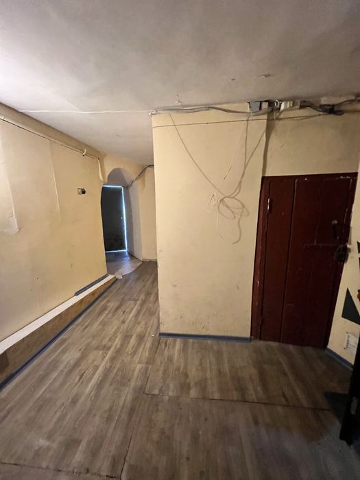 Сдается помещение на Бунина 27 , центр , дворовое