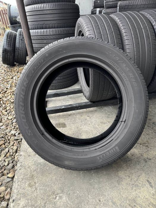 Шини Pirelli 235 55 R 18 4шт Літо (181) Резина