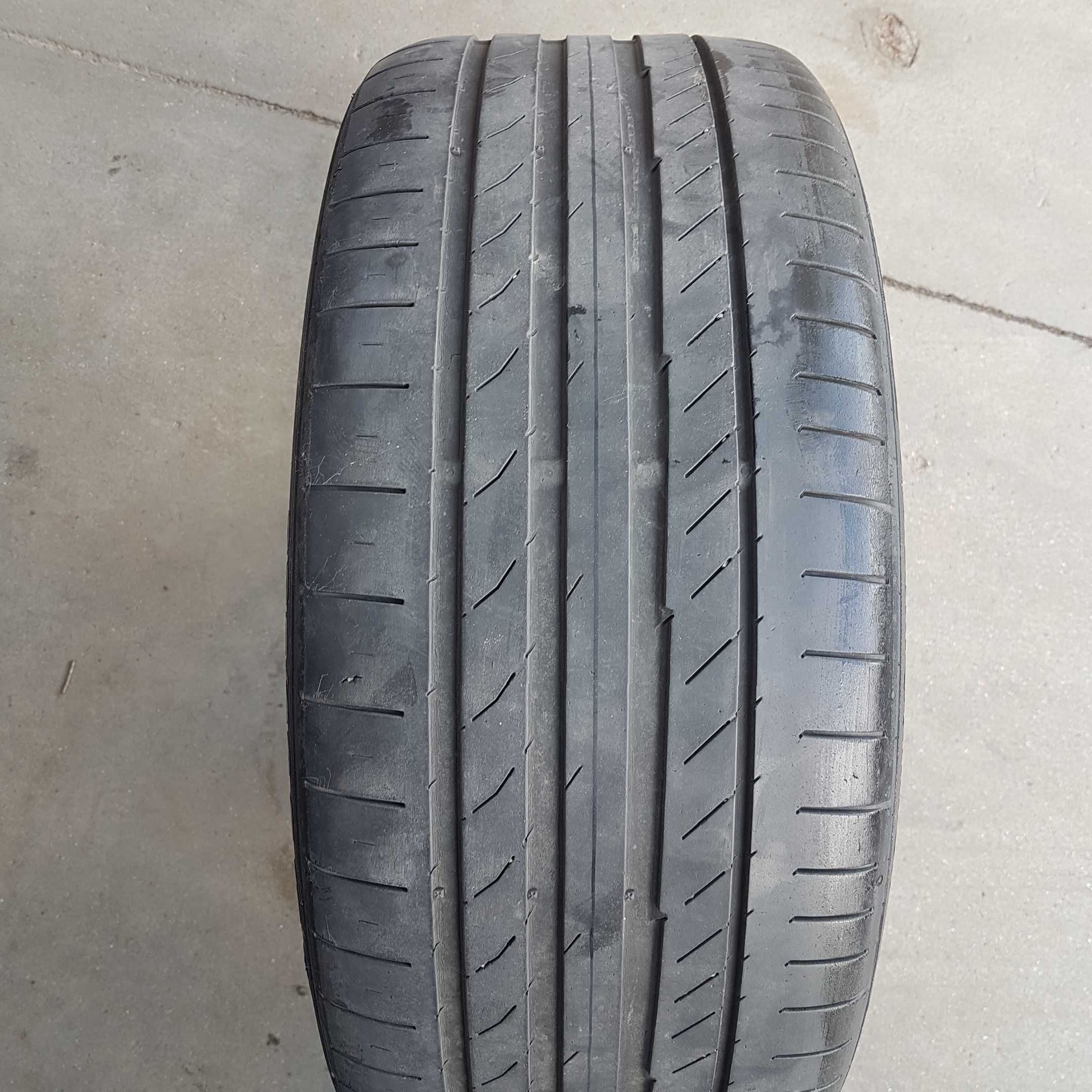 Letnia opona Continental 225/40 R18 Y