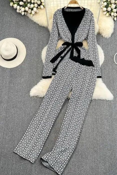 Новий костюм трійка жіночий