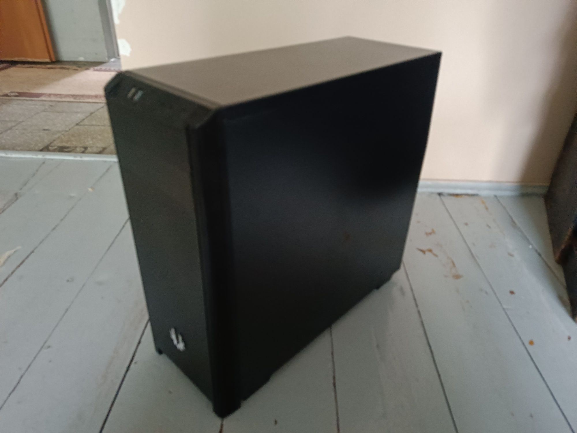 Komputer PC + monitor 24 cale. Do gier/pracy