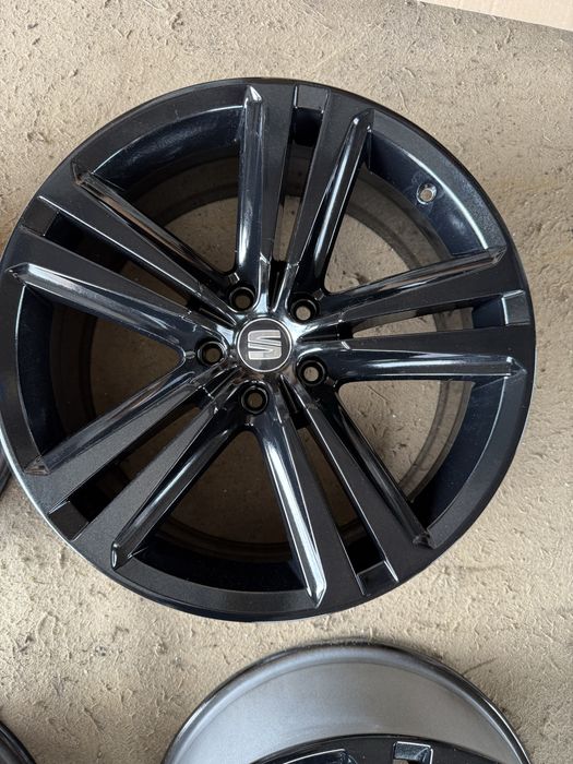 Felgi aluminiowe Seat Oae ET 50 8jx19” 5x112