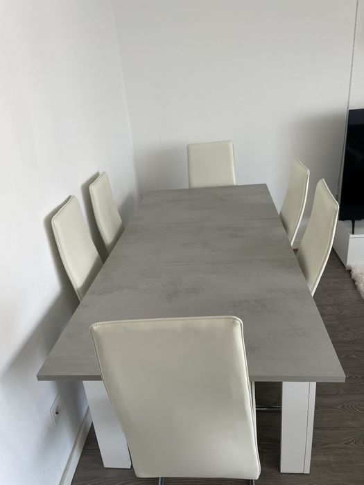 Sofá cama,Mesa extensivel6cadeira,estante