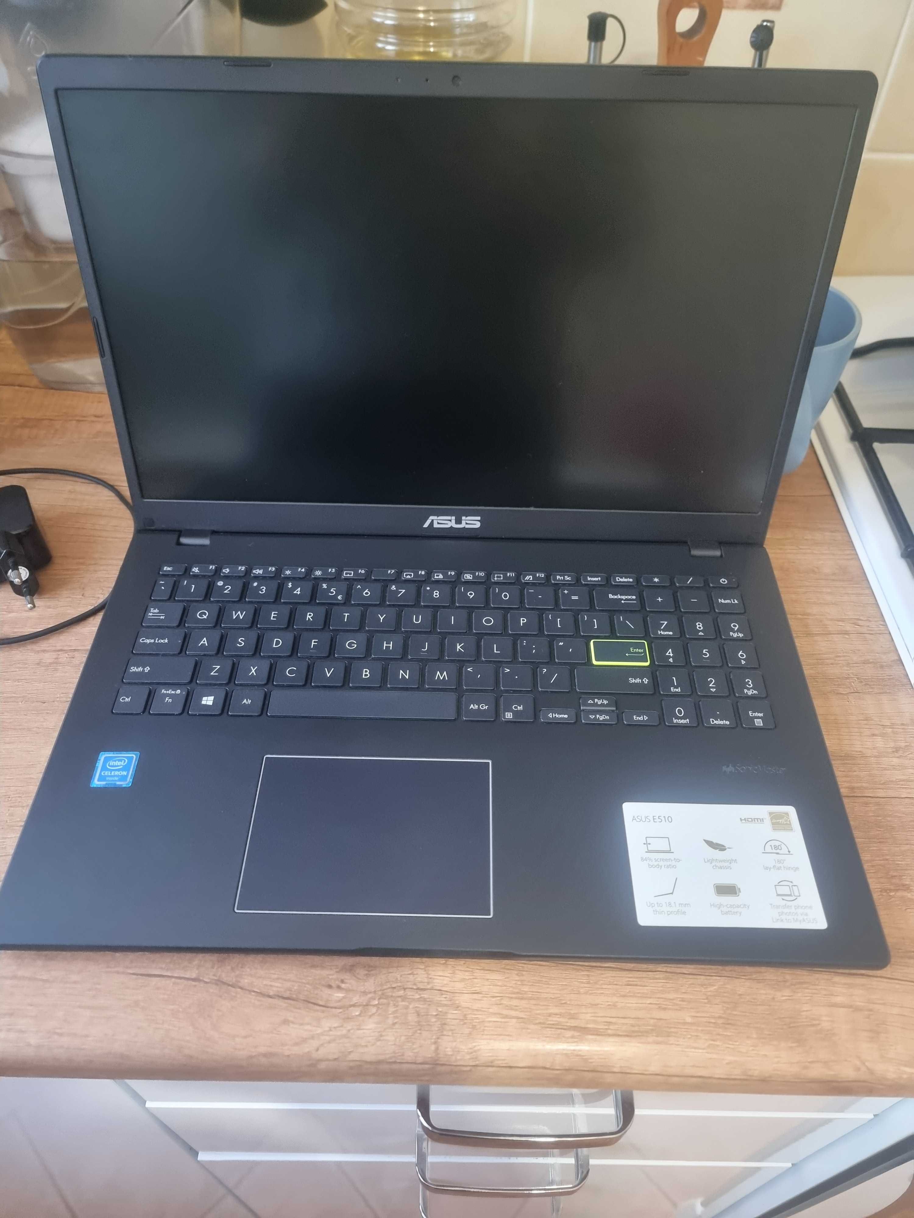 Laptop Asus E510MA-BR580WS+  bezprzewodowa mysz Asus bdb stan