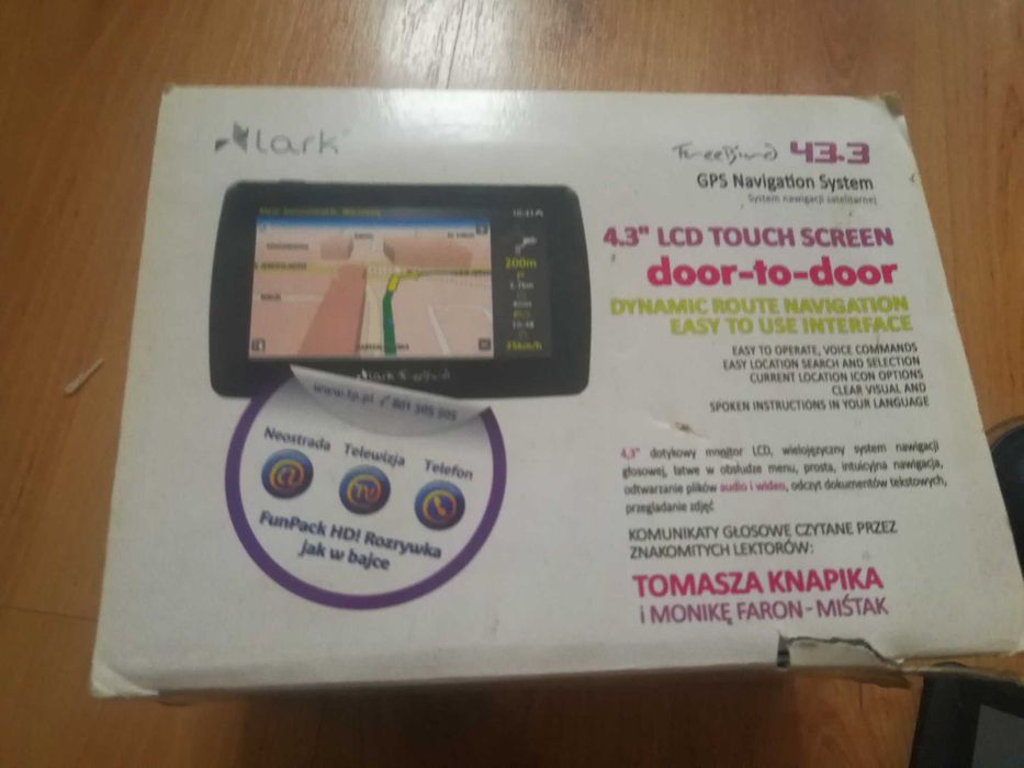 Navigacje Lark  2 szt