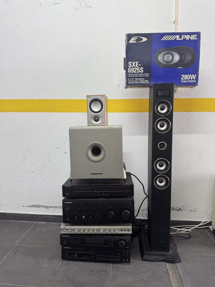 Máquina de secar roupa 8kg Hotpoint Ariston praticamente nova