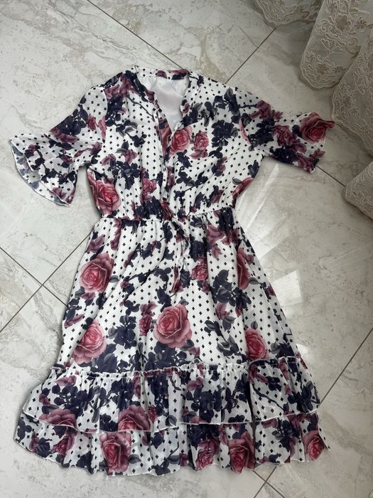 Плаття, спідничка , піджак