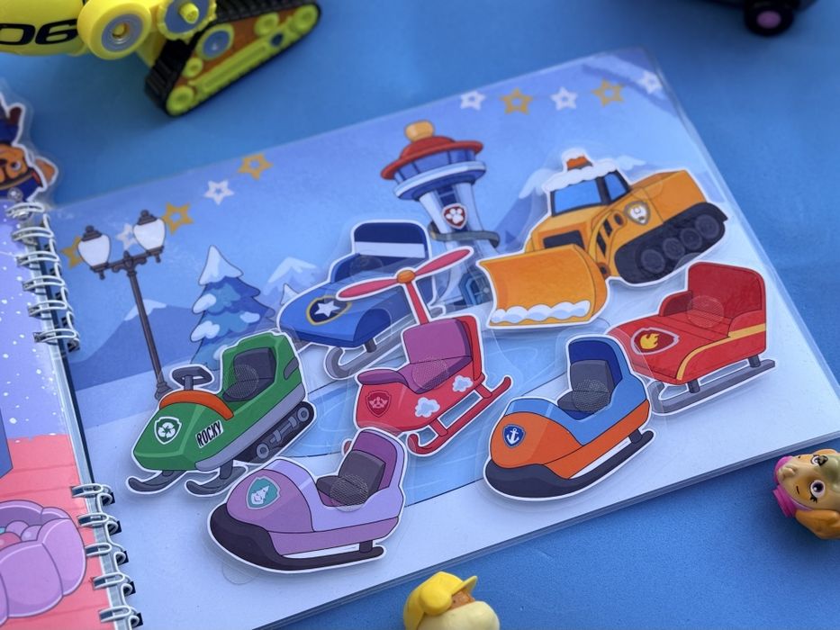 Альбом на липучках “Зимова місія” – Щенячий Патруль!