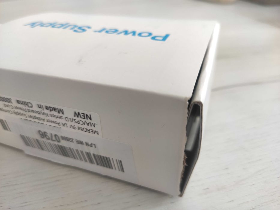 Zasilacz ładowarka 9V 1A do keyboard CPS LD MA gitar pedałów