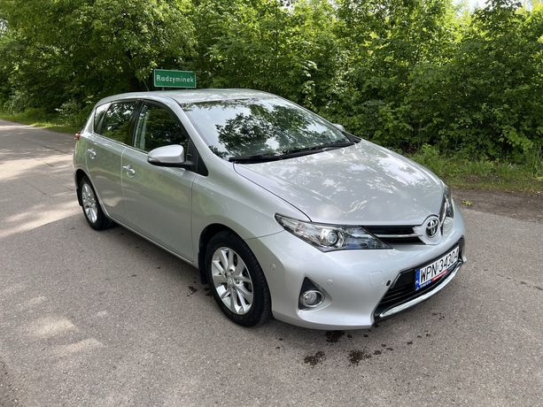 Toyota Auris hatchback BLUETOOTH, PDC ! salon Polska